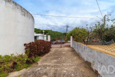 Moradia T6 para Venda em Quarteira