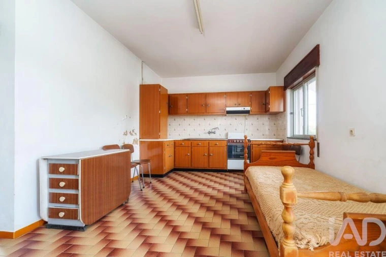 Moradia T6 para Venda em Quarteira Foto 20