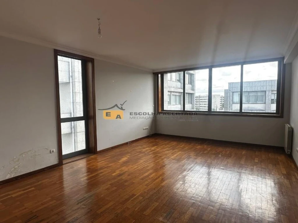 Apartamento T2 para Venda em Moreira Foto 12