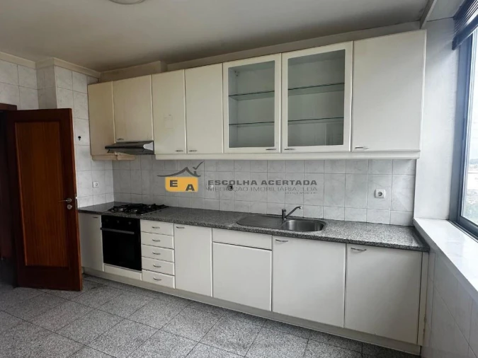 Apartamento T2 para Venda em Moreira Foto 3