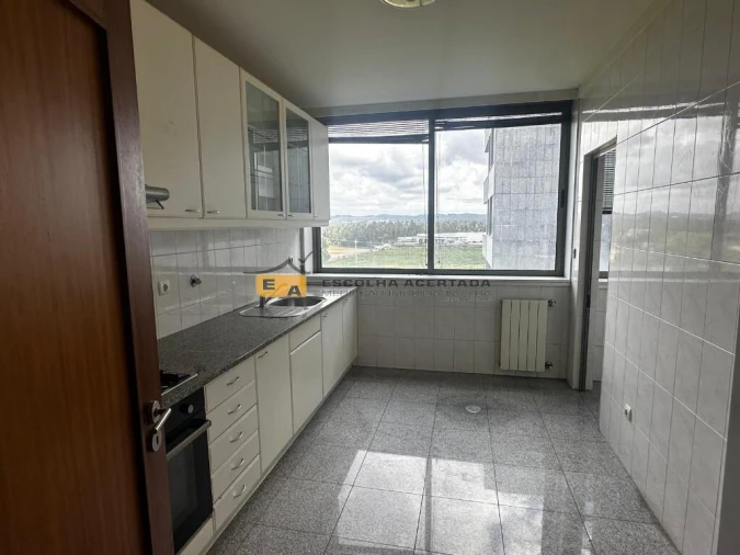 Apartamento T2 para Venda em Moreira Foto 2
