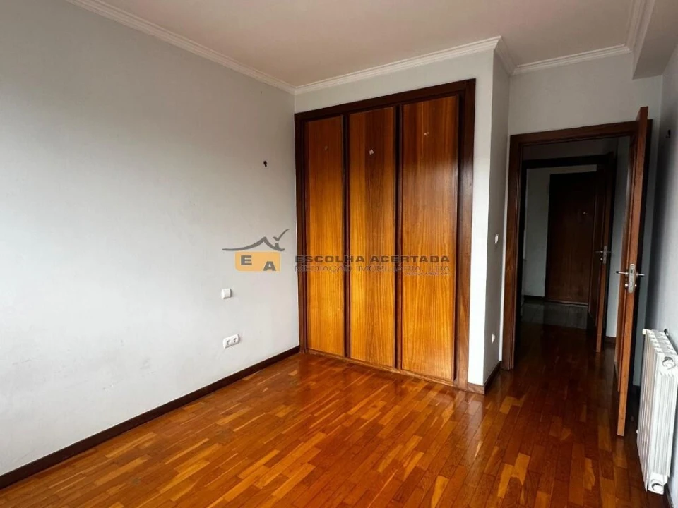 Apartamento T2 para Venda em Moreira Foto 8