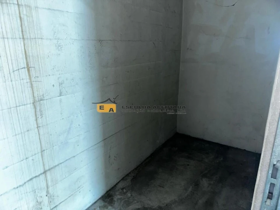 Apartamento T2 para Venda em Moreira Foto 14