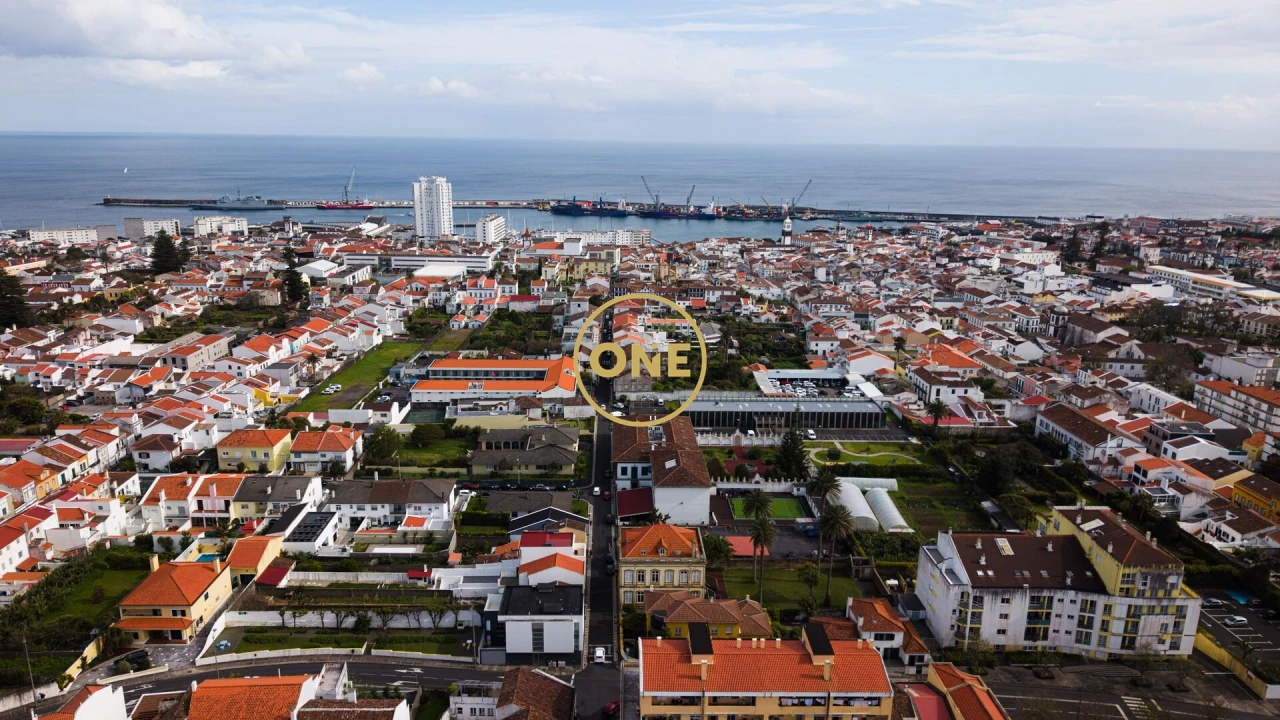 Moradia T3 para Venda em Ponta Delgada (São Sebastião) Foto 25