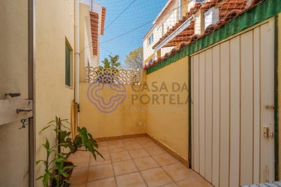 Moradia T3 para Venda em Loule (São Sebastião)