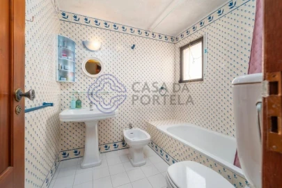 Moradia T3 para Venda em Loule (São Sebastião)