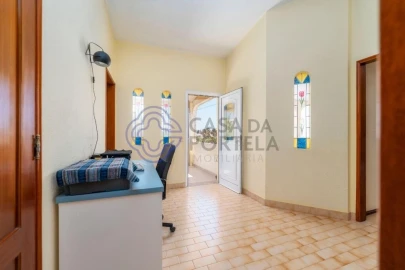 Moradia T3 para Venda em Loule (São Sebastião)