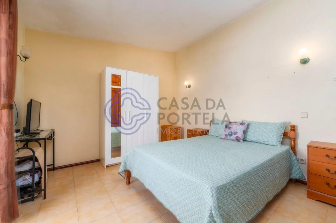 Moradia T3 para Venda em Loule (São Sebastião) Foto 43