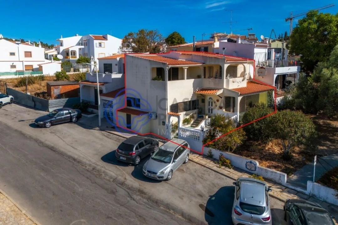 Moradia T3 para Venda em Loule (São Sebastião) Foto 2