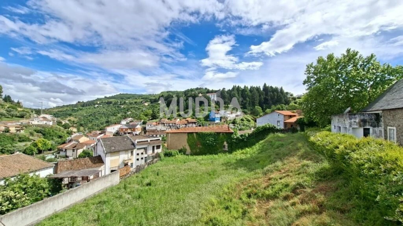 Apartamento T1 para Venda em Sé, Santa Maria e Meixedo Foto 7
