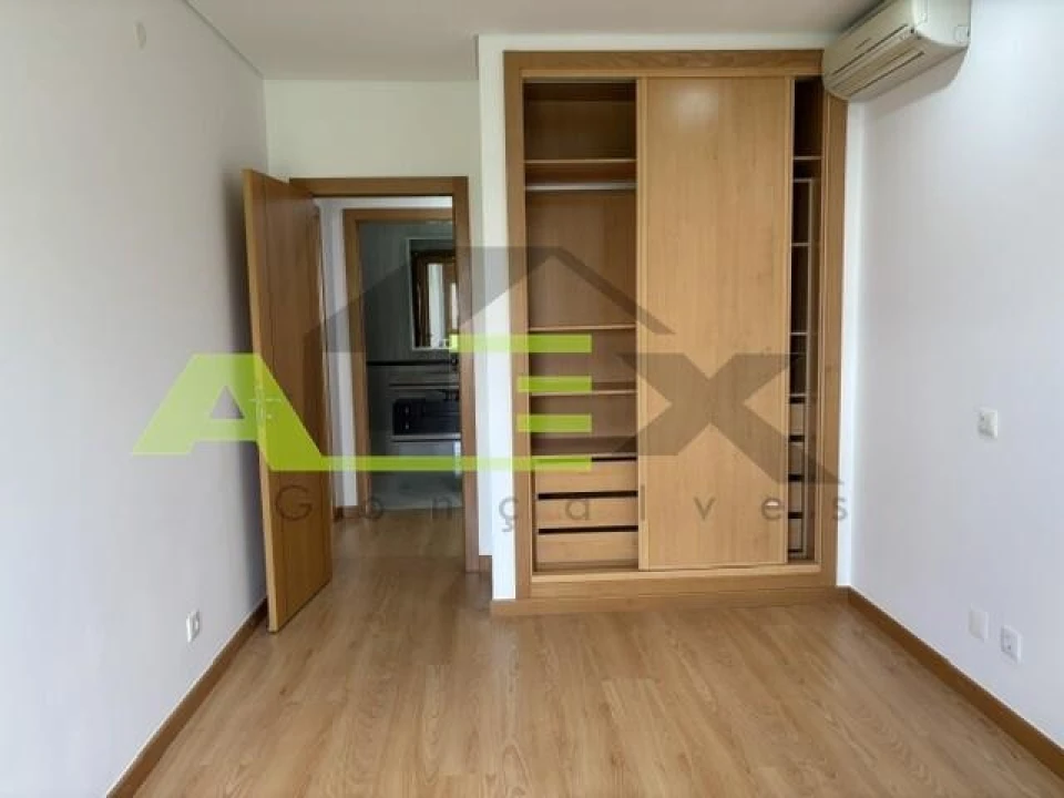 Apartamento T3 para Venda em Odivelas Foto 30