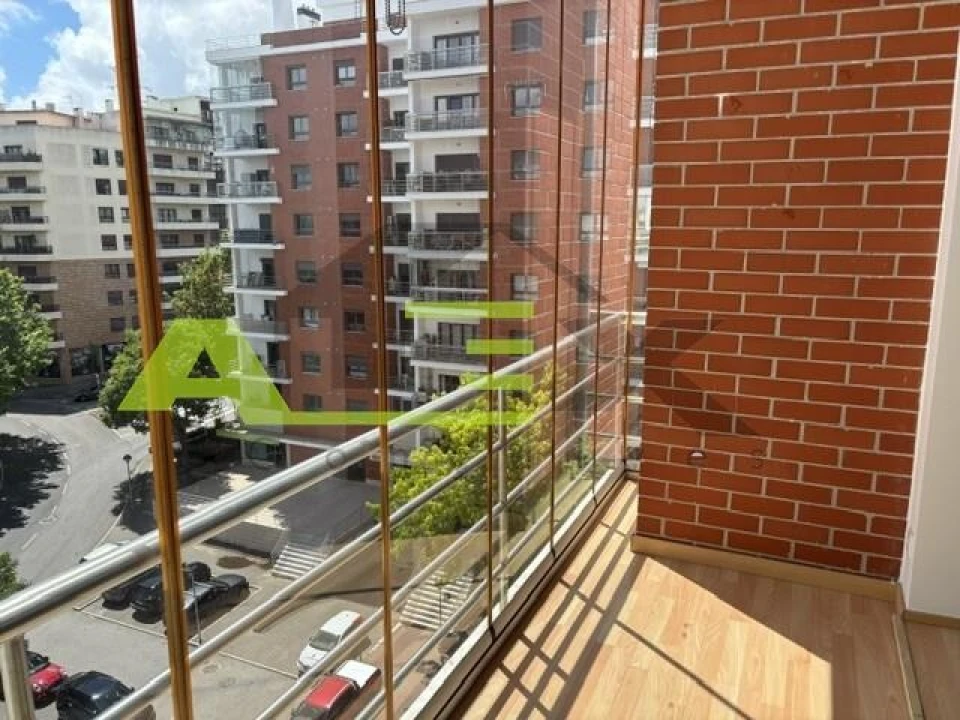 Apartamento T3 para Venda em Odivelas Foto 5