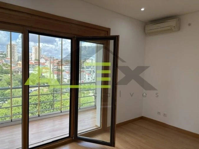 Apartamento T3 para Venda em Odivelas Foto 25