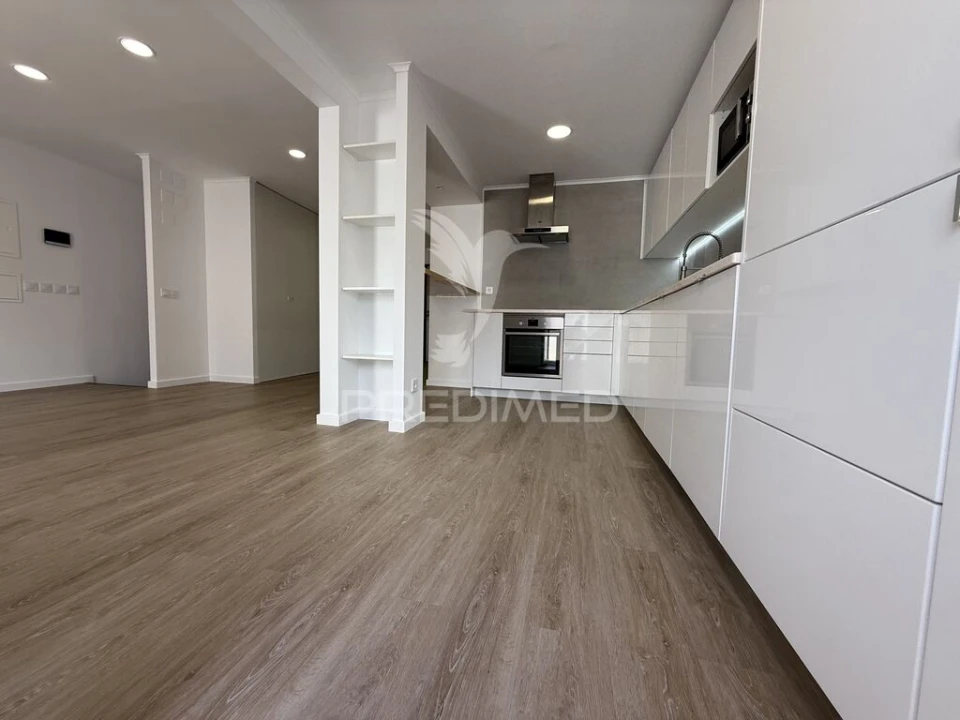 Apartamento T2 para Venda em Romeira e Várzea Foto 11