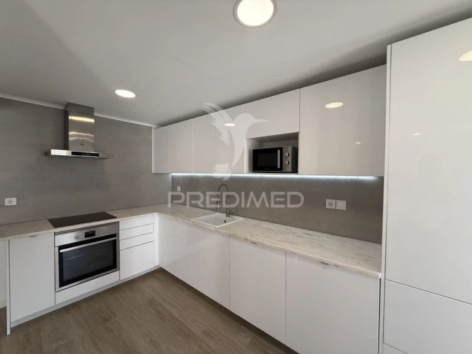 Apartamento T2 para Venda em Romeira e Várzea Foto 17