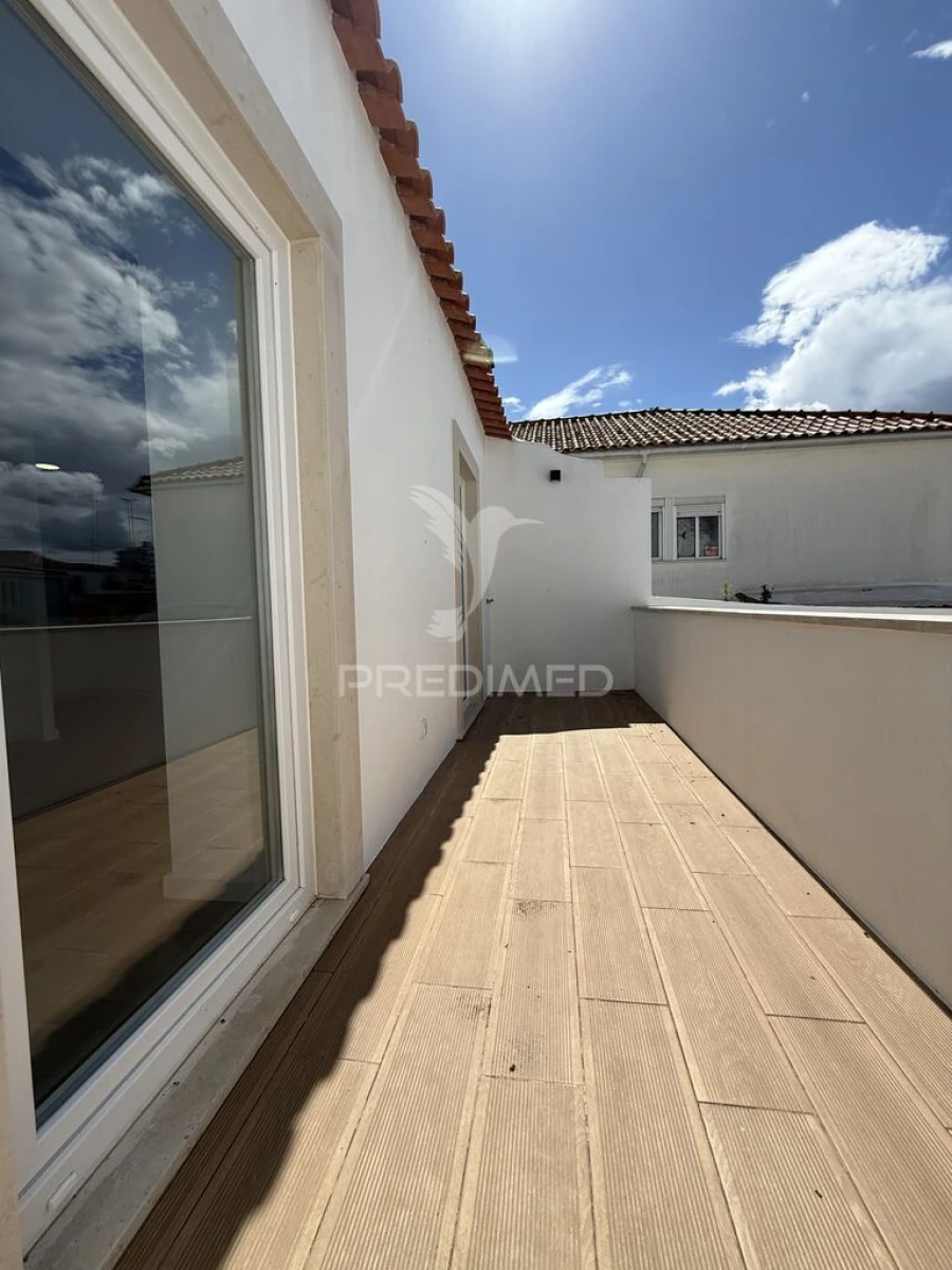 Apartamento T2 para Venda em Romeira e Várzea Foto 5