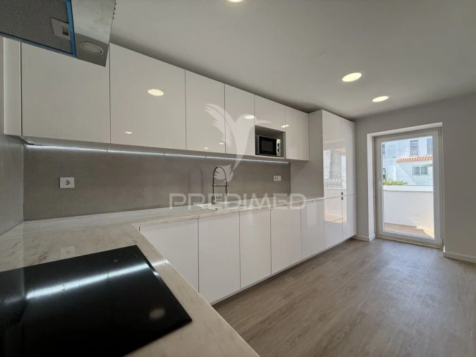 Apartamento T2 para Venda em Romeira e Várzea Foto 14