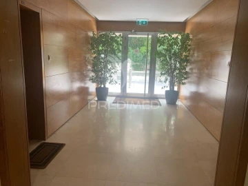 Apartamento T3 para Venda em Moscavide e Portela