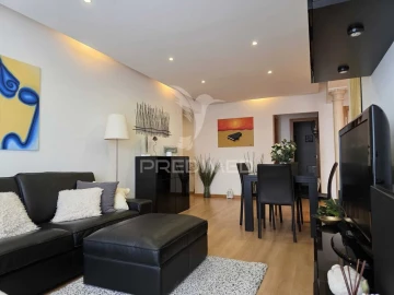 Apartamento T3 para Venda em Moscavide e Portela