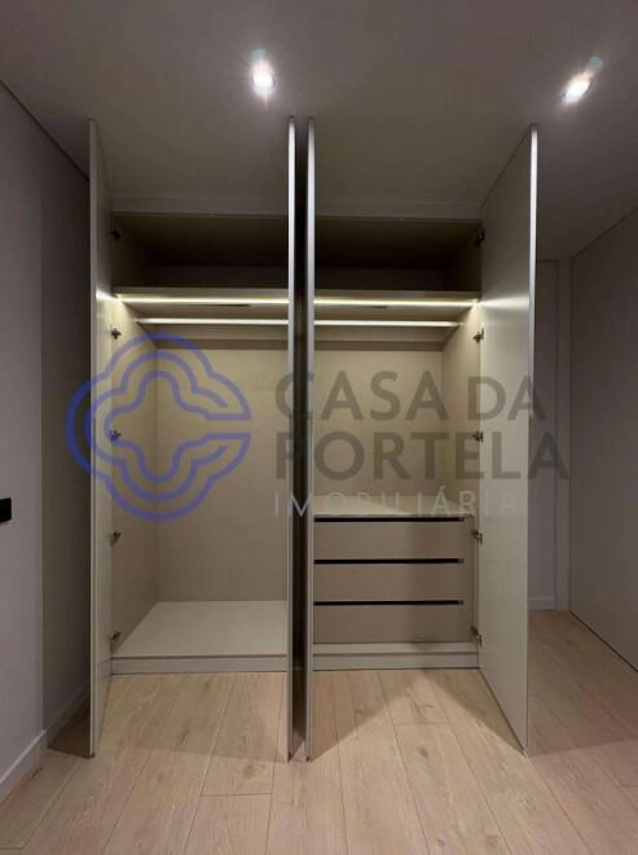 Apartamento T4 para Venda em Gondomar (São Cosme), Valbom e Jovim Foto 16