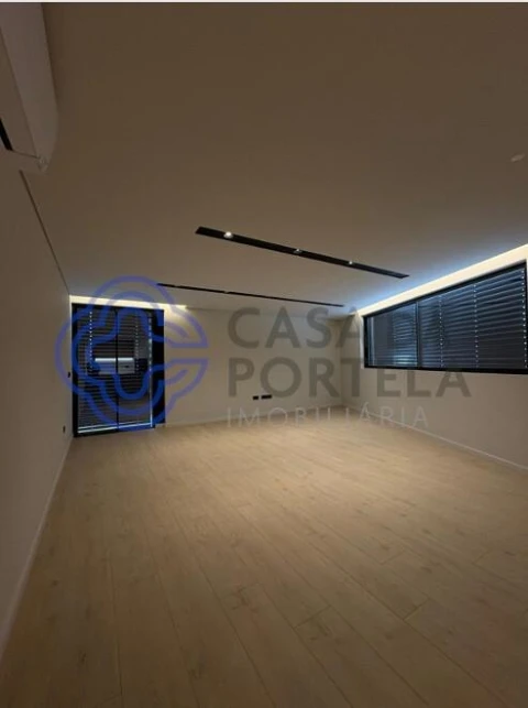 Apartamento T4 para Venda em Gondomar (São Cosme), Valbom e Jovim