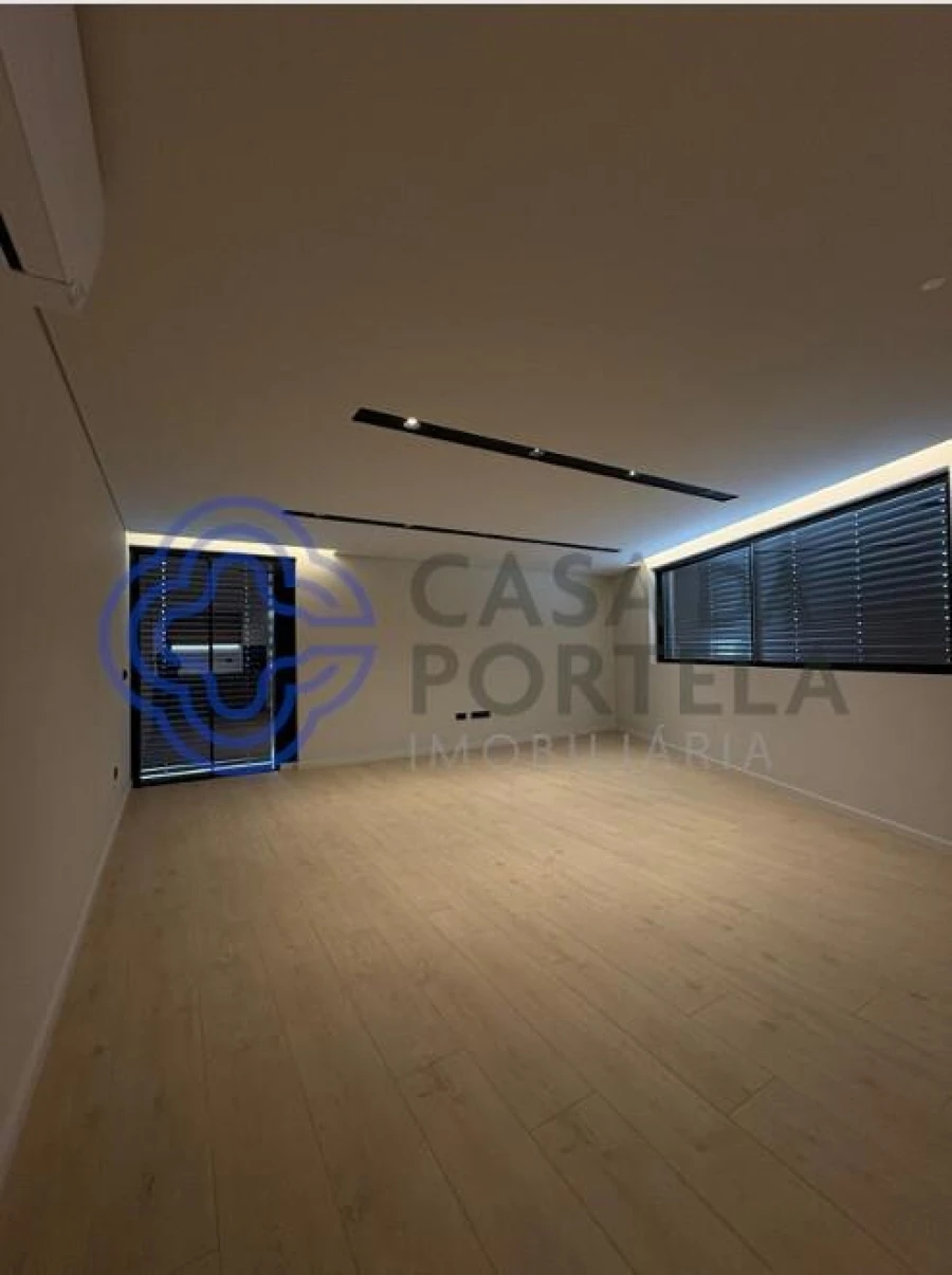 Apartamento T4 para Venda em Gondomar (São Cosme), Valbom e Jovim Foto 8