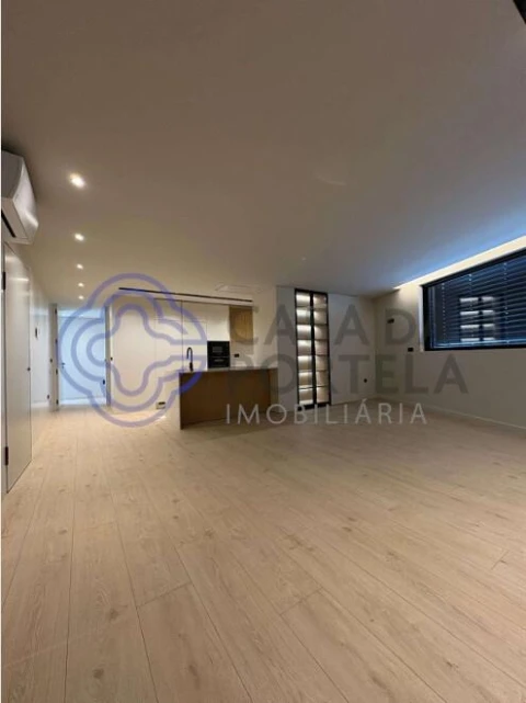 Apartamento T2 para Venda em Gondomar (São Cosme), Valbom e Jovim