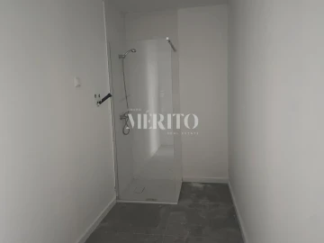 Armazém para Arrendamento em Arnoso (Santa Maria e Santa Eulália) e Sezures