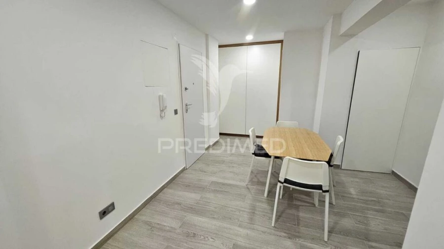 Apartamento T2 para Venda em Falagueira-Venda Nova Foto 6
