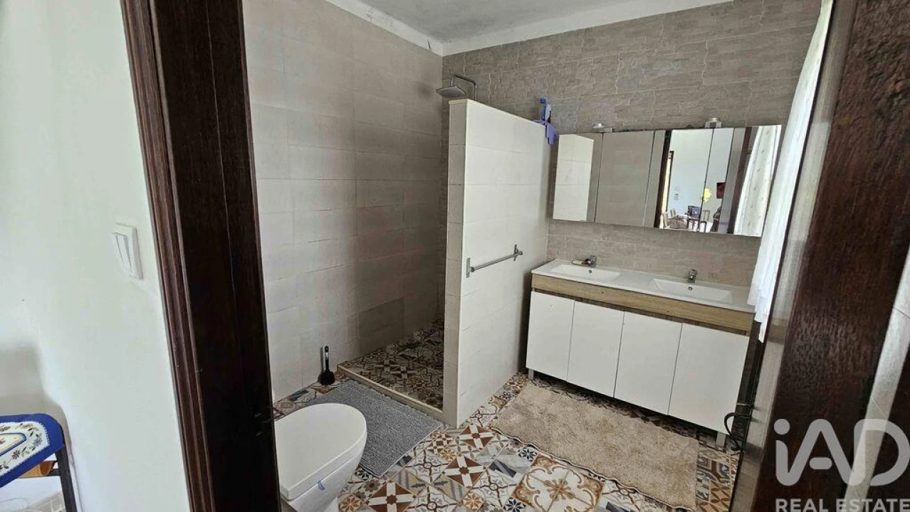 Moradia T5 para Venda em Maçãs de D. Maria Foto 9