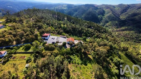 Moradia T5 para Venda em Maçãs de D. Maria