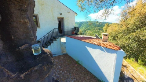 Moradia T5 para Venda em Maçãs de D. Maria