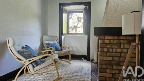 Moradia T5 para Venda em Maçãs de D. Maria