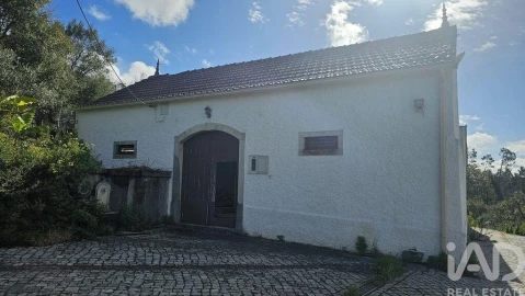 Moradia T5 para Venda em Maçãs de D. Maria