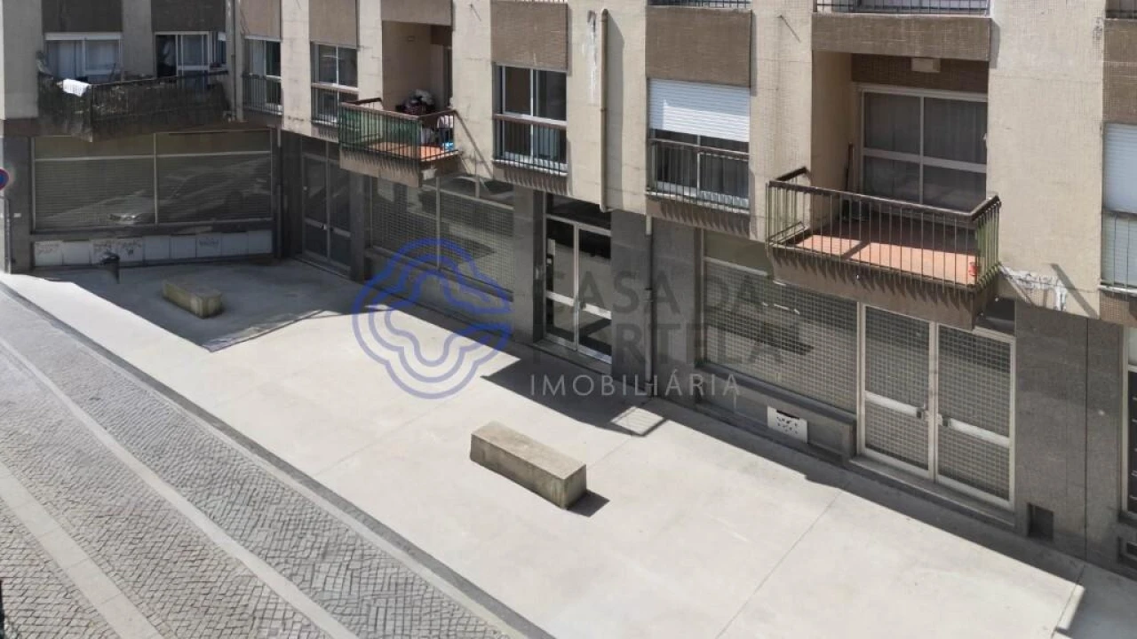 Loja para Arrendamento em Bonfim Foto 1