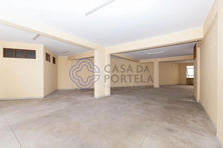 Loja para Arrendamento em Bonfim Foto 16