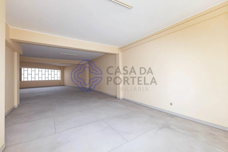 Loja para Arrendamento em Bonfim Foto 10