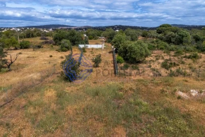 Terreno para Venda em Quarteira
