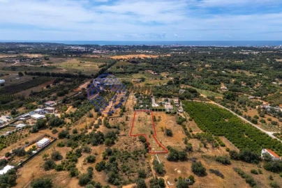 Terreno para Venda em Quarteira