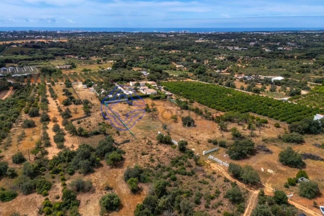 Terreno para Venda em Quarteira Foto 4