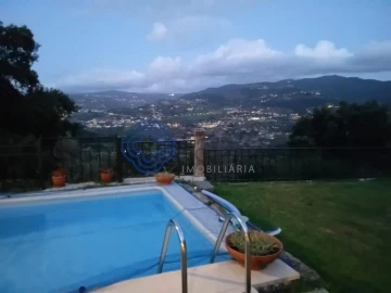 Moradia T3 para Venda em Santa Cruz do Douro e São Tomé de Covelas