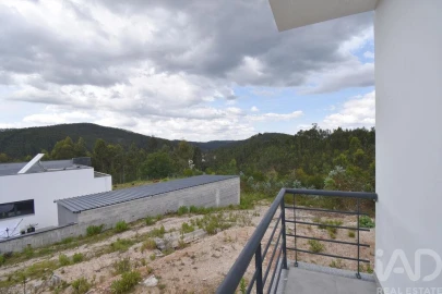 Moradia T3 para Venda em São Miguel, Santa Eufémia e Rabaçal