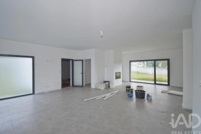 Moradia T3 para Venda em São Miguel, Santa Eufémia e Rabaçal