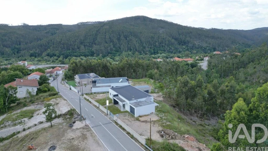 Moradia T3 para Venda em São Miguel, Santa Eufémia e Rabaçal Foto 34