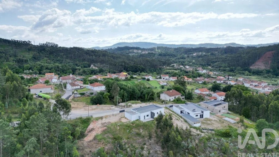 Moradia T3 para Venda em São Miguel, Santa Eufémia e Rabaçal Foto 36