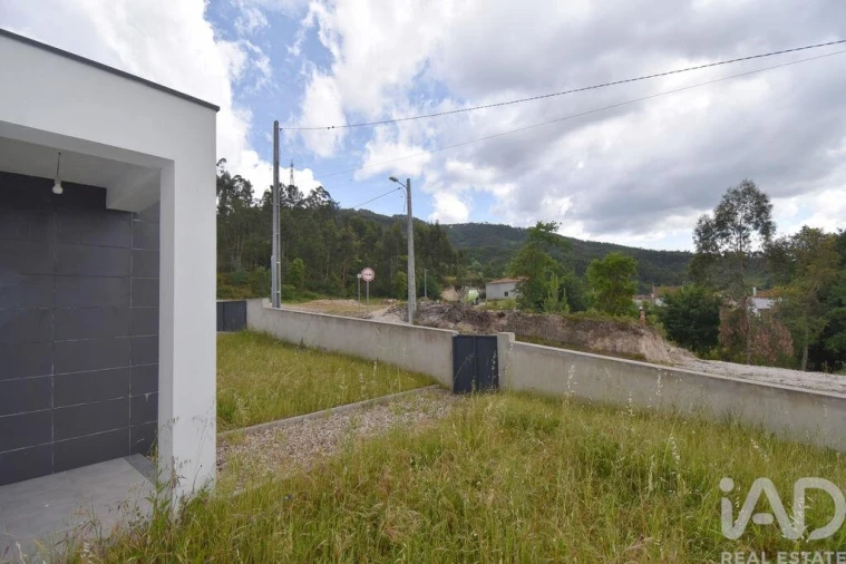 Moradia T3 para Venda em São Miguel, Santa Eufémia e Rabaçal Foto 23