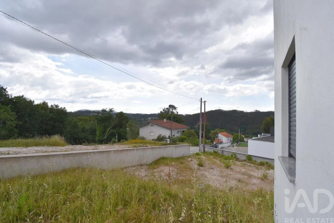 Moradia T3 para Venda em São Miguel, Santa Eufémia e Rabaçal Foto 24