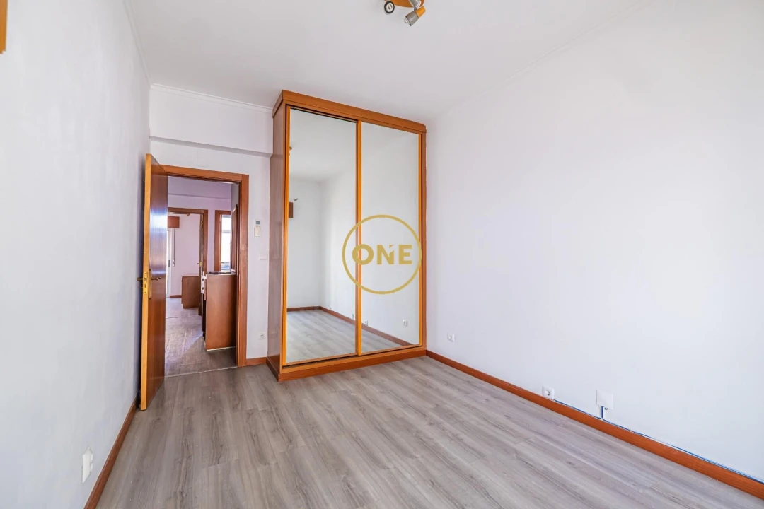 Apartamento T3 para Venda em Corroios Foto 11