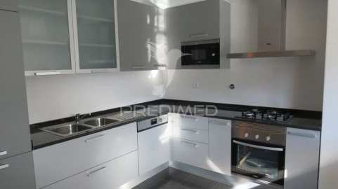 Apartamento T4 para Venda em São Martinho