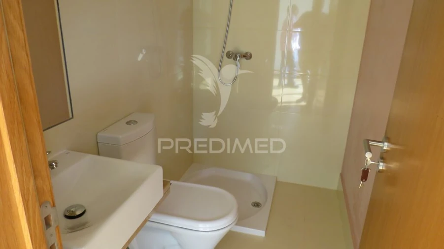 Apartamento T4 para Venda em São Martinho Foto 15